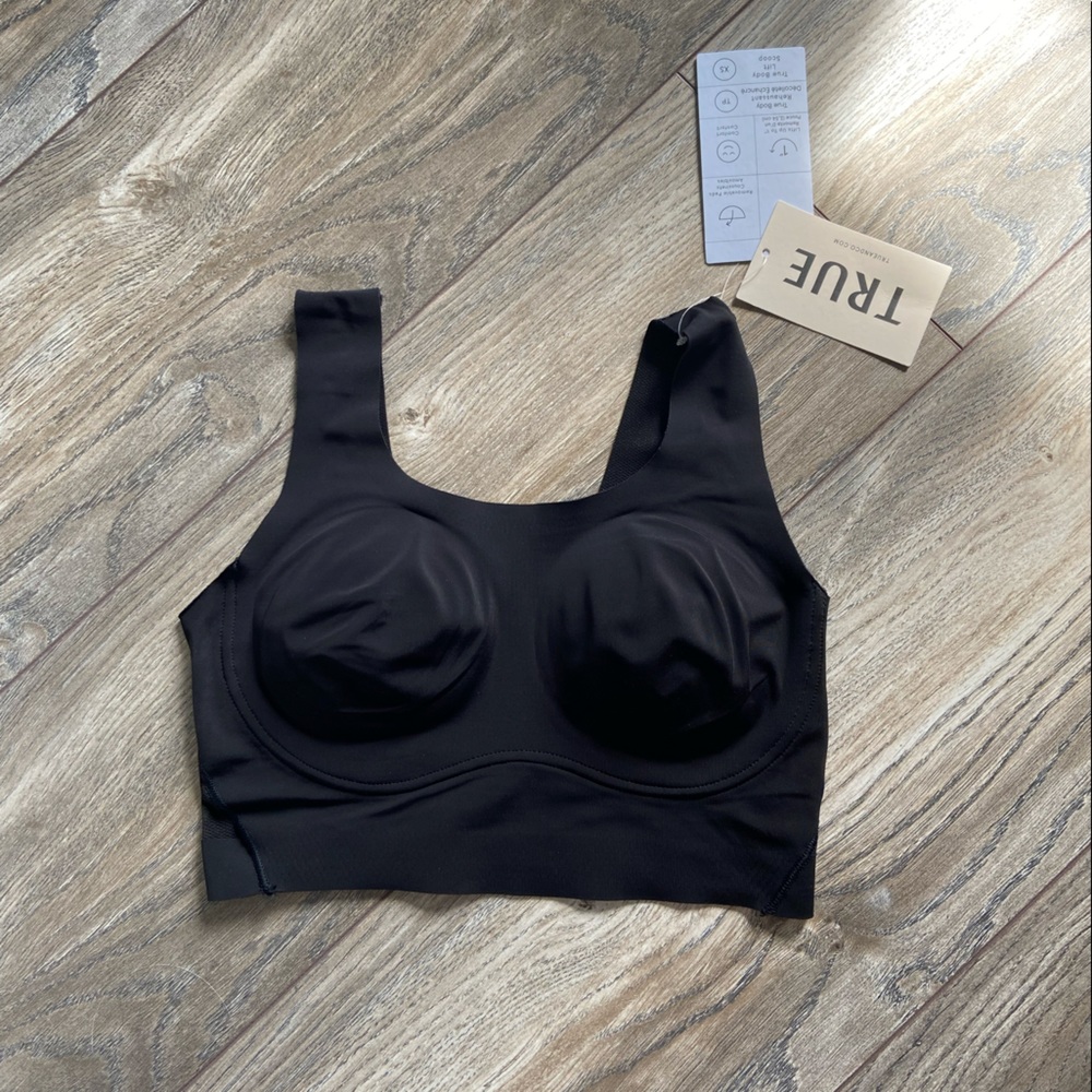 NWT TRUE seamless bra
